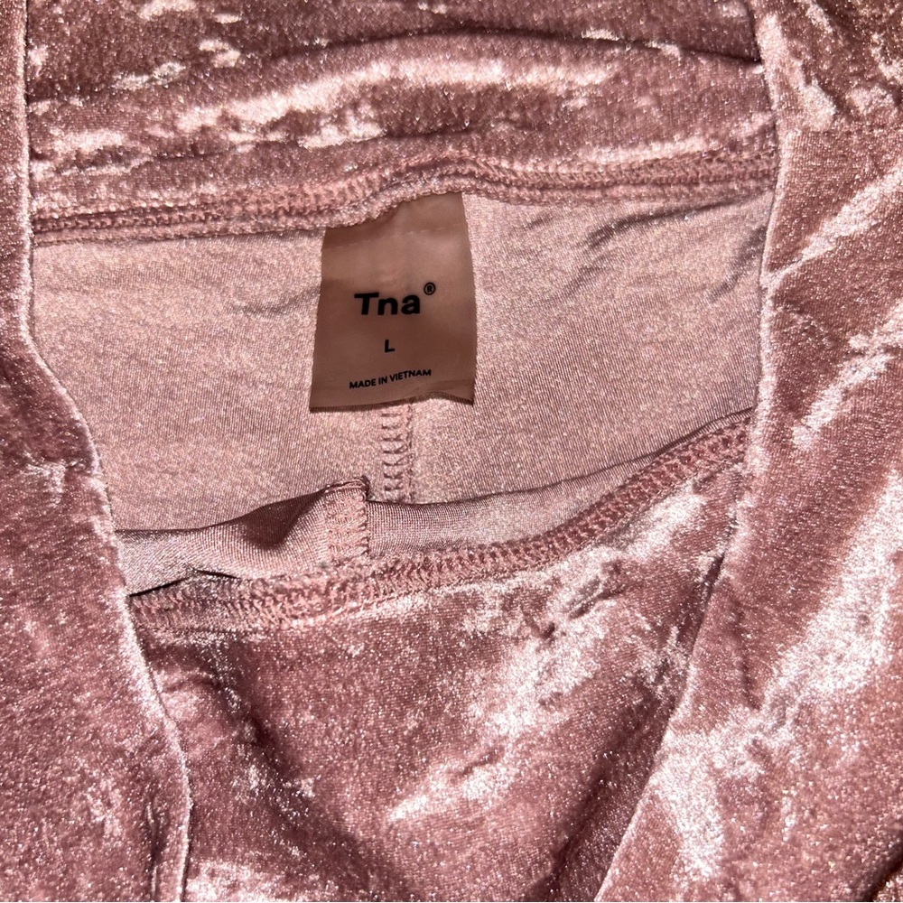 Aritzia TNA Atmosphere Velvet Bike Shorts - Picture 5 of 8